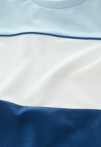 Unausgewählt, blue white navy