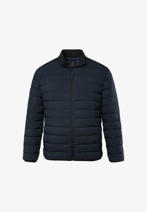 Granatowa kurtka puchowa z poziomymi przeszyciami, stójką, pełnym zamkiem z przodu i gładką teksturą materiału. Brak widocznych logo i wzorów.