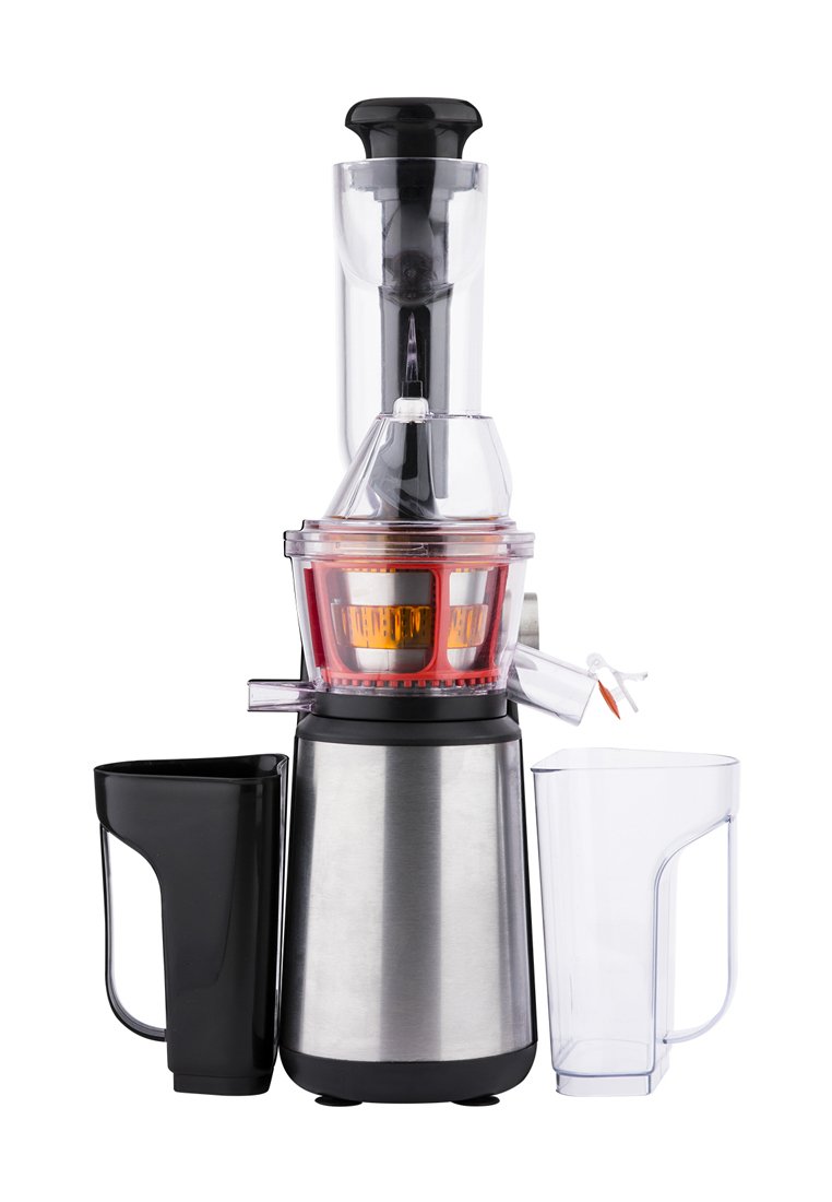 Entsafter mit einem Edelstahlboden, klarem Kunststoffbehälter und roten Akzenten. Enthält einen schwarzen Behälter und einen klaren Saftkrug auf der Seite.