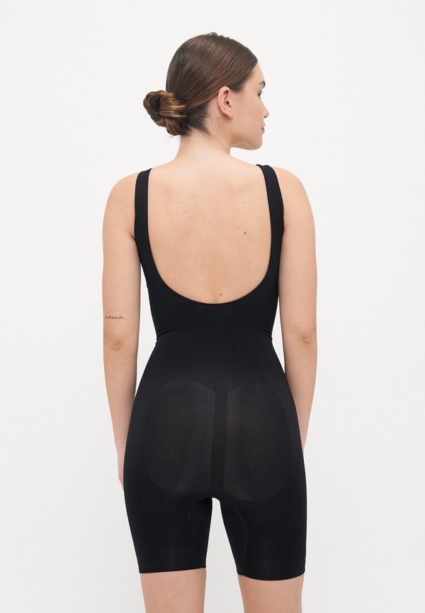 NEARLY NAKED MID THIGH  - Shapewear4