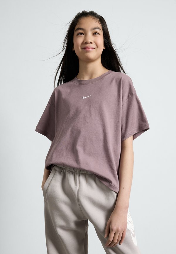 BOXY TEE - Basic T-shirt