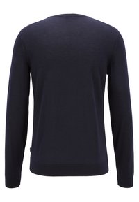 Marinblå långärmad crewneck-tröja med ribbade manschetter och nederkant, tillverkad av ett mjukt stickat material med en jämn yta.