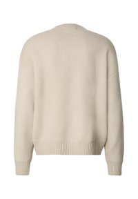 Beiger Strickpullover mit lockerem Schnitt, gerippten Bündchen und Saum sowie rundem Halsausschnitt. Weiche Textur, nahtlose Schultern und minimalistisches Design.