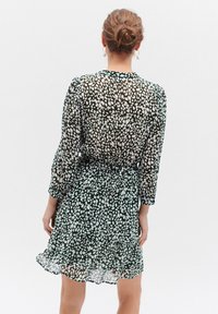Caroll DALIA - Jurk - khaki green