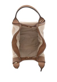 Sac fourre-tout ouvert beige et marron avec un extérieur à texture douce et un intérieur spacieux en tissu, doté d'une seule poignée et d'une fermeture  à pression.