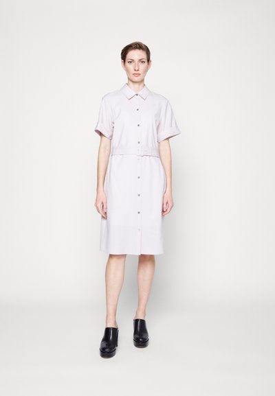 Theory BELTED TRACEAB - Ingruha - sand