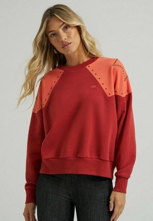 - Sweter
