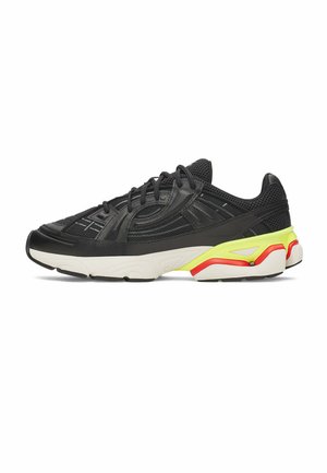 Under Armour, SOLA UNISEX - Walking trainers - black