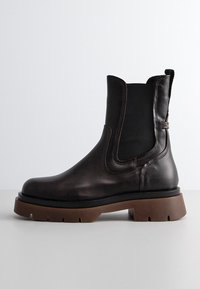 GANT MEGHANY - Plateaustiefelette - dark brown
