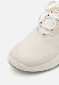ECCO BIOM H5 - Golfa apavi (bez radzēm) - white/sedum green