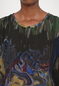 Henrik Vibskov - Sukienka letnia