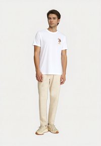 U.S. Polo Assn. KURZARM REITER - Triko s potiskem - weiss