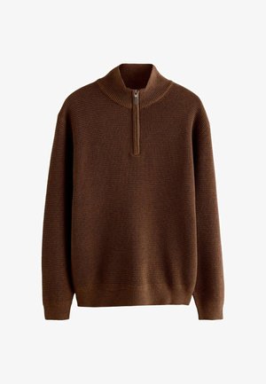 Pull en tricot marron avec des manches longues, des bords côtes aux poignets et à l'ourlet, et une courte fermeture éclair au col montant.
