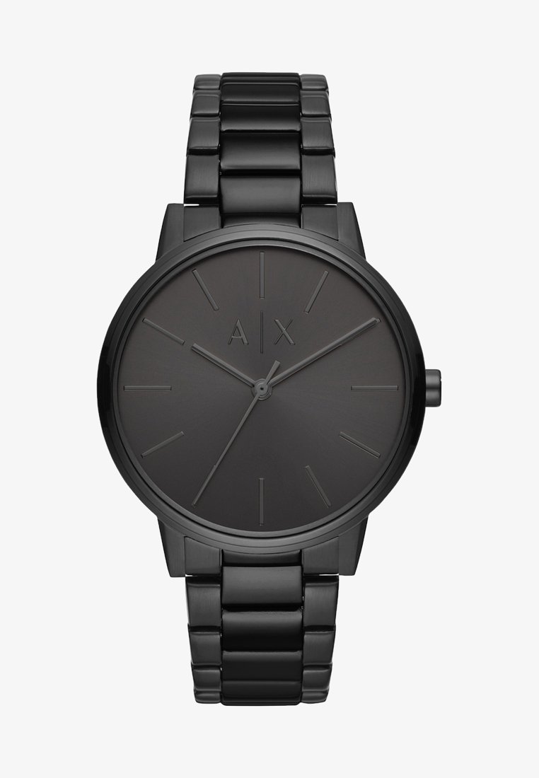Montre-bracelet en métal noir avec cadran noir mat, index horaires minimalistes, trois aiguilles et logo A|X à la position 12 heures.