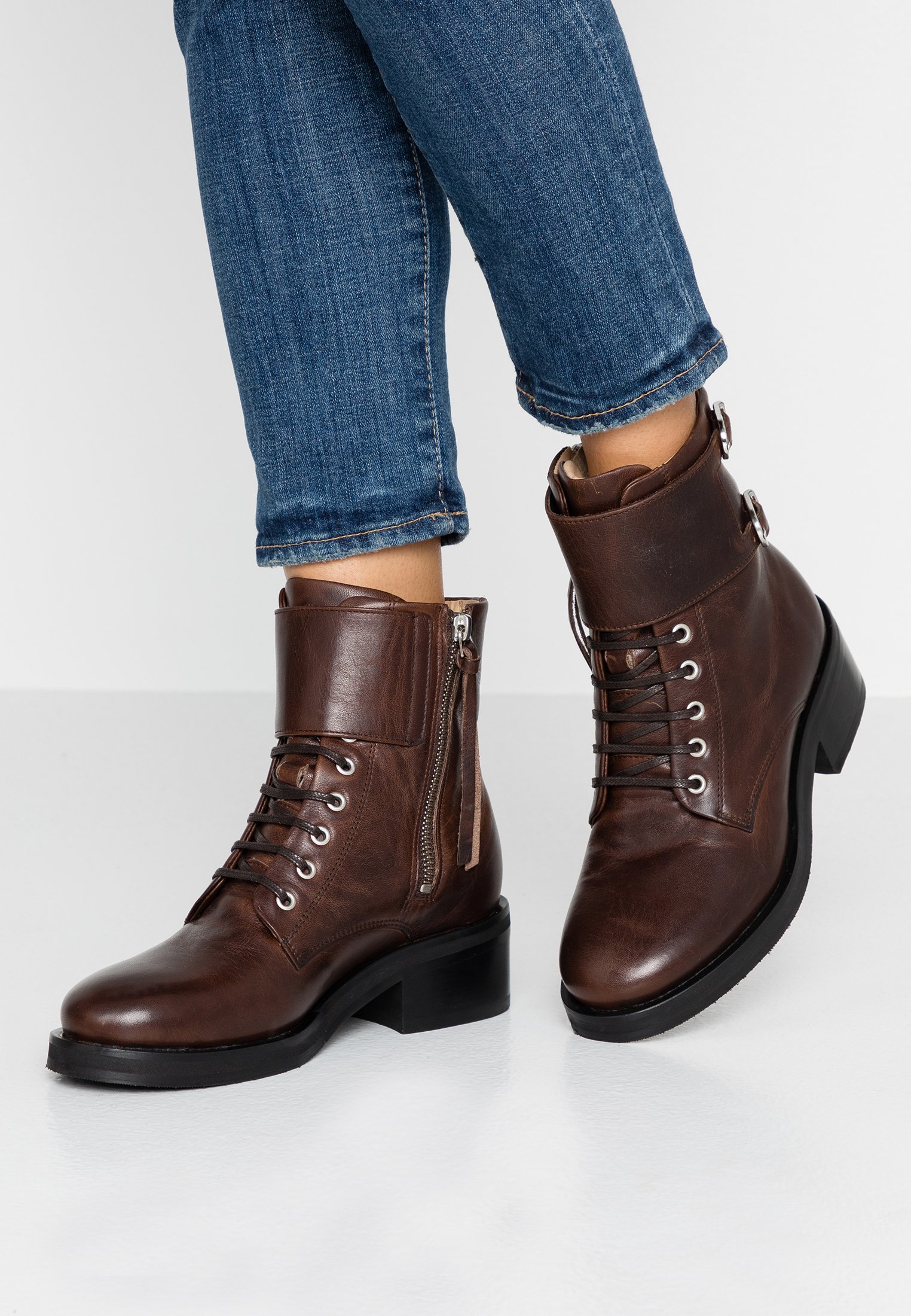 Royal RepubliQ DISTRICT MONK LACE UP Royal RepubliQ DISTRICT LACE UP BOOT