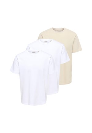 Tre ensfarvede t-shirts med korte ærmer og rund hals, to hvide foran og en beige bagved, arrangeret overlappende på en hvid baggrund.