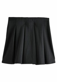 Jupe plissée noire en tissu doux et extensible. Elle présente une large taille et tombe au-dessus du genou, mettant en valeur une texture lisse.