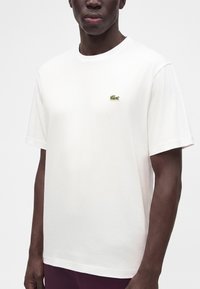 Lacoste T-Shirt basic - white