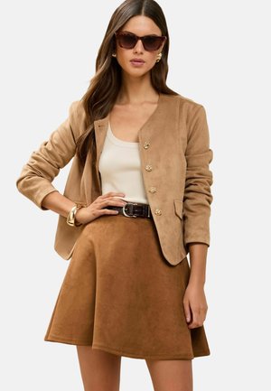 Lipsy Minihame - brown