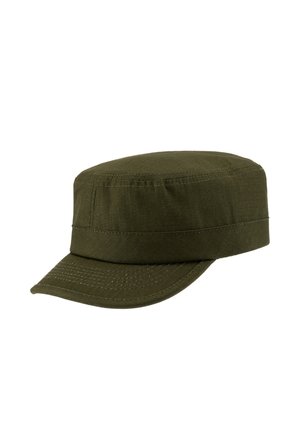 Casquette de style militaire vert olive avec une couronne plate et une visière courte et courbée, en tissu texturé avec des coutures visibles.