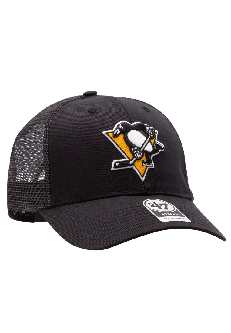 Schwarze Baseballmütze mit einem gestickten Pinguin-Logo auf einem gelben Dreieck. Netzrücken mit gebogenem Schirm und verstellbarem Riemen.