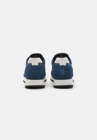 Colmar Originals TRAVIS ONE - Sapatilhas - dark denim