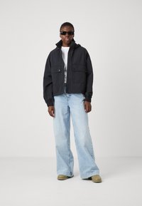 Barbour International ROUSE SHOWERPROOF - Bomber-jakk - black