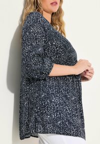 Ulla Popken 3/4 SLEEVE SMOCKED - Camicetta - navy blue