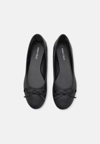 Anna Field Balerinke - black
