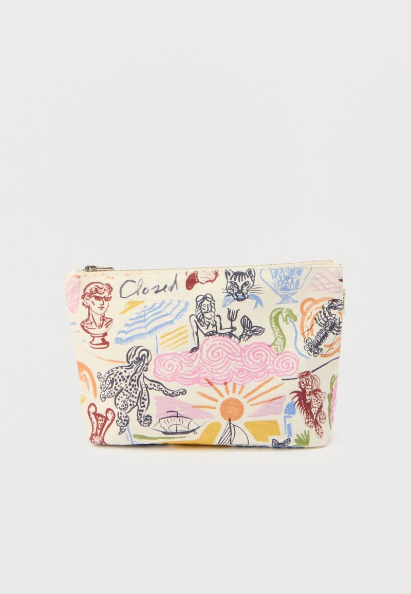 Τσαντάκι με φερμουάρ από καμβά που απεικονίζει πολύχρωμες εικόνες αγαλμάτων, σύννεφων, ζώων και ναυτικών στοιχείων σε κρεμ φόντο.