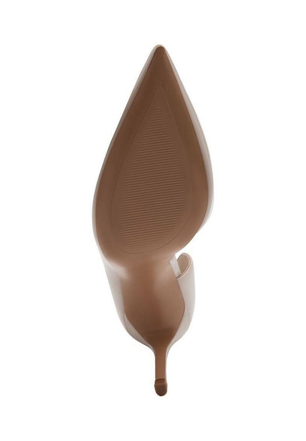 ASYMMETRISCHE MET EFFECT - High heels3