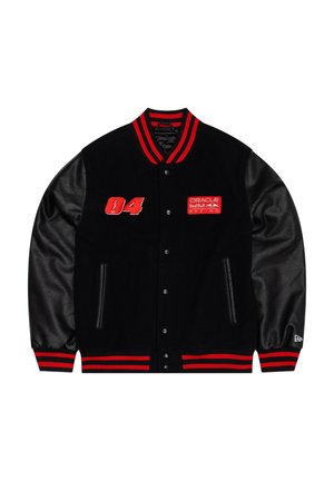 Fekete egyetemi dzseki piros és fekete csíkos, bordázott gallérral és mandzsettával. Bőrhüvelyekkel, hímzett logóval és patentos záródással rendelkezik.