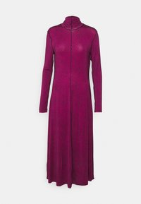 Long-sleeved, fitted dress in vibrant fuchsia with a textured, diamond pattern. High neck and central zipper; soft, stretchy fabric.