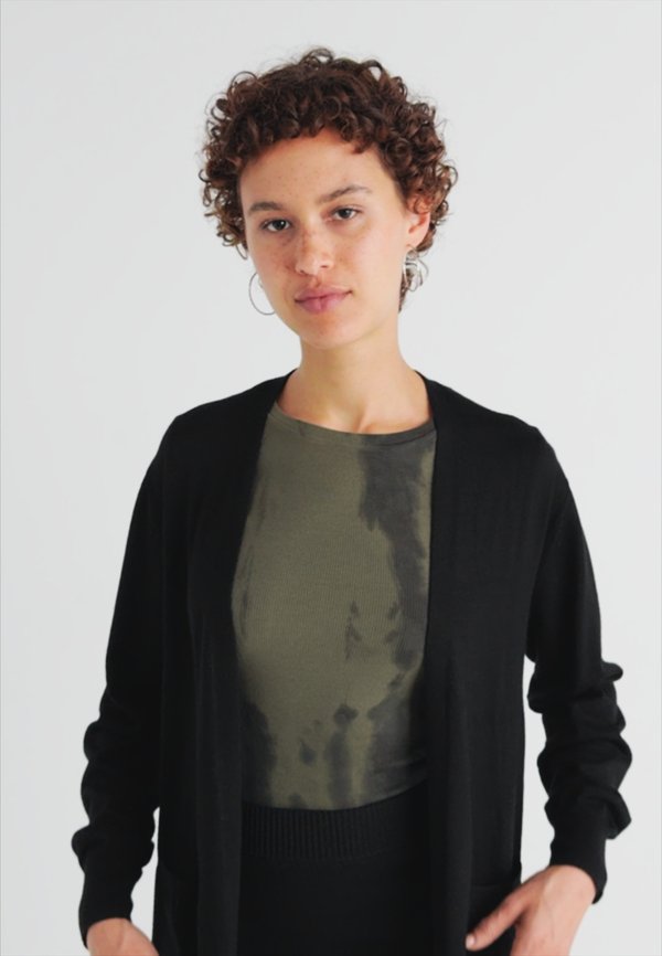 VMSILJE OPEN - Cardigan3