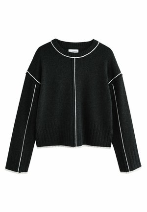 Schwarzer Wollpullover mit cropped Design, geripptem Saum und langen Ärmeln. Verfügt über weiße Nähte entlang der Nähte und des Halsausschnitts.