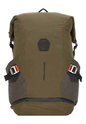 PQ-M  - Tagesrucksack - green