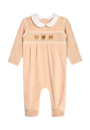 Pelele beige de manga larga para bebé con cuello Peter Pan blanco, piernas con pies y caras de oso bordadas en el panel texturizado del pecho.