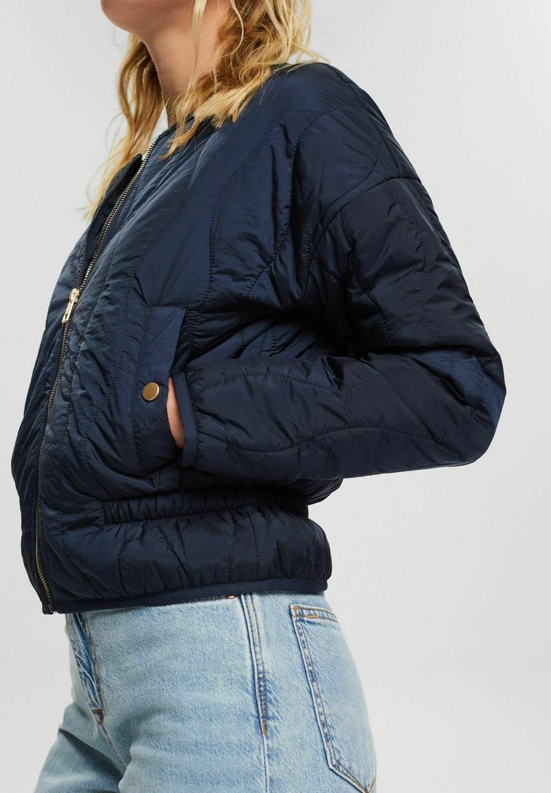 Damen Leichte Jacken | Esprit MIT DEKORATIVER STEPPUNG Übergangsjacke navy/dunkelblau - RJ32788 Damen Leichte Jacken | Esprit MIT DEKORATIVER STEPPUNG Übergangsjacke navy/dunkelblau - RJ32788