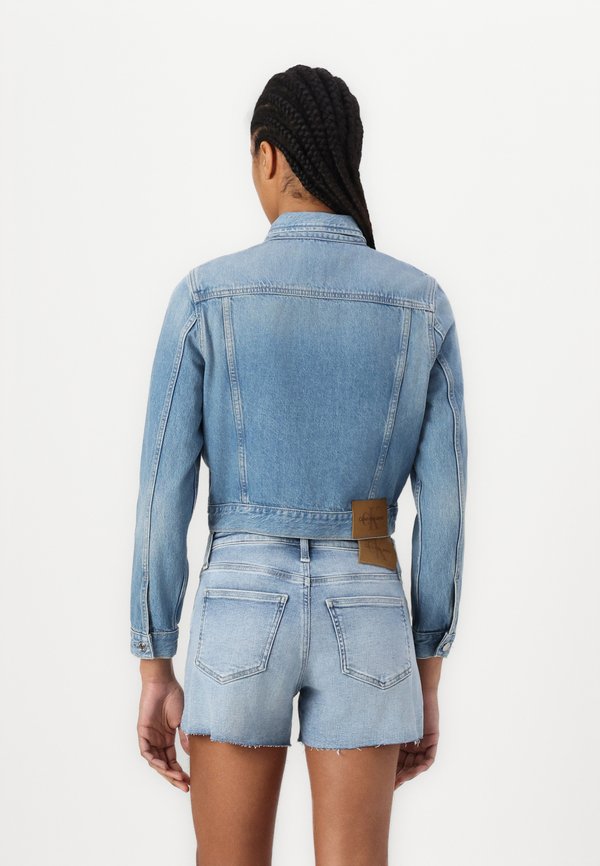 CROPPED TRUCKER - Denim jacket - denim light3