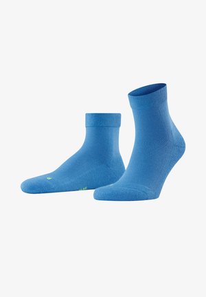 Blauwe enkelkousen met een geribde boord, naadloze teen en een textuurpatroon; voorzien van felgroene accentdetails op de zool.