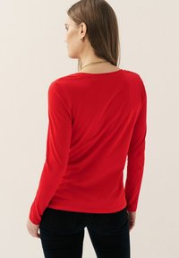 Next STANDARD - Langærmet T-shirt - red