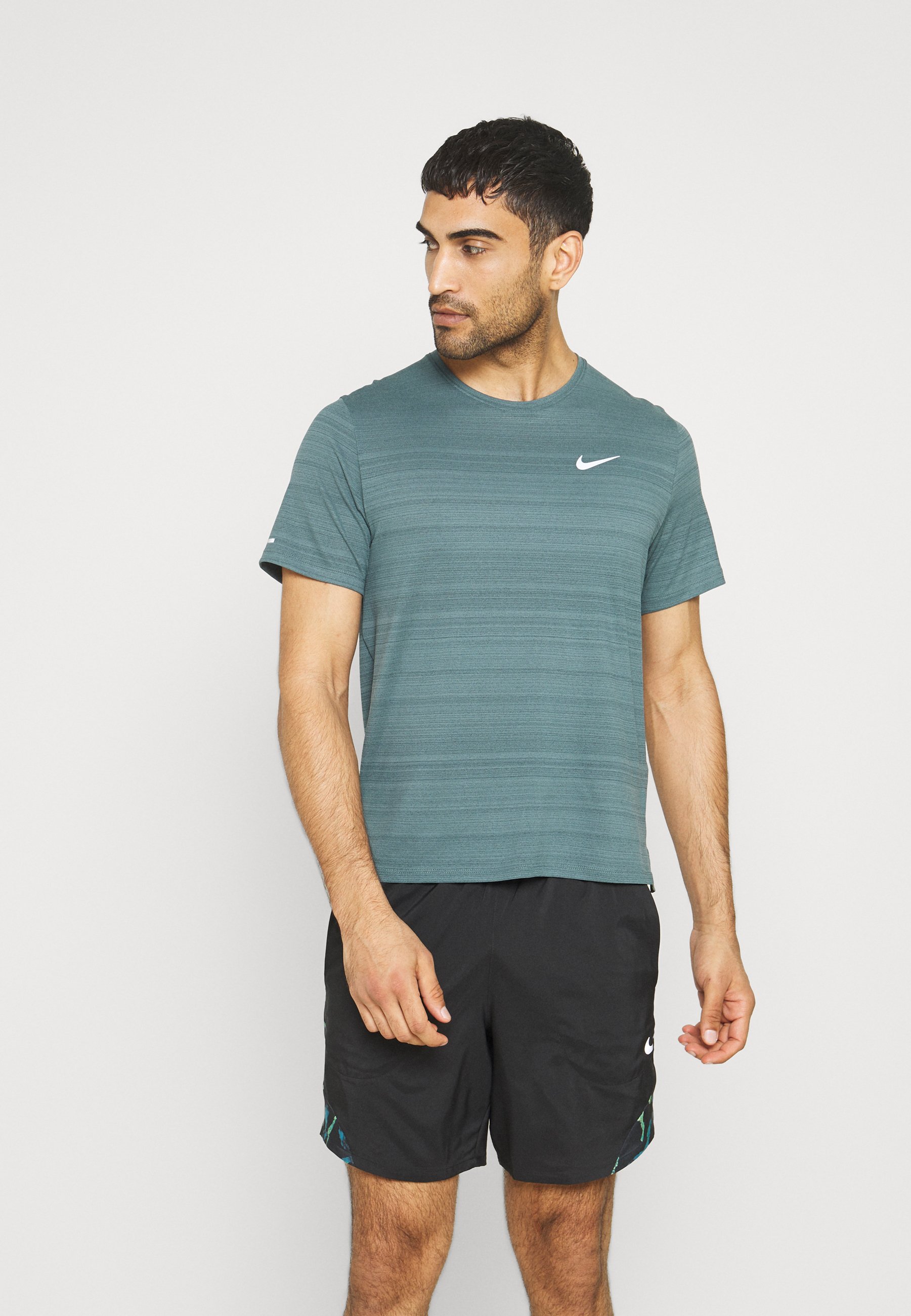 Nike Performance MILER - Sports T-shirt 