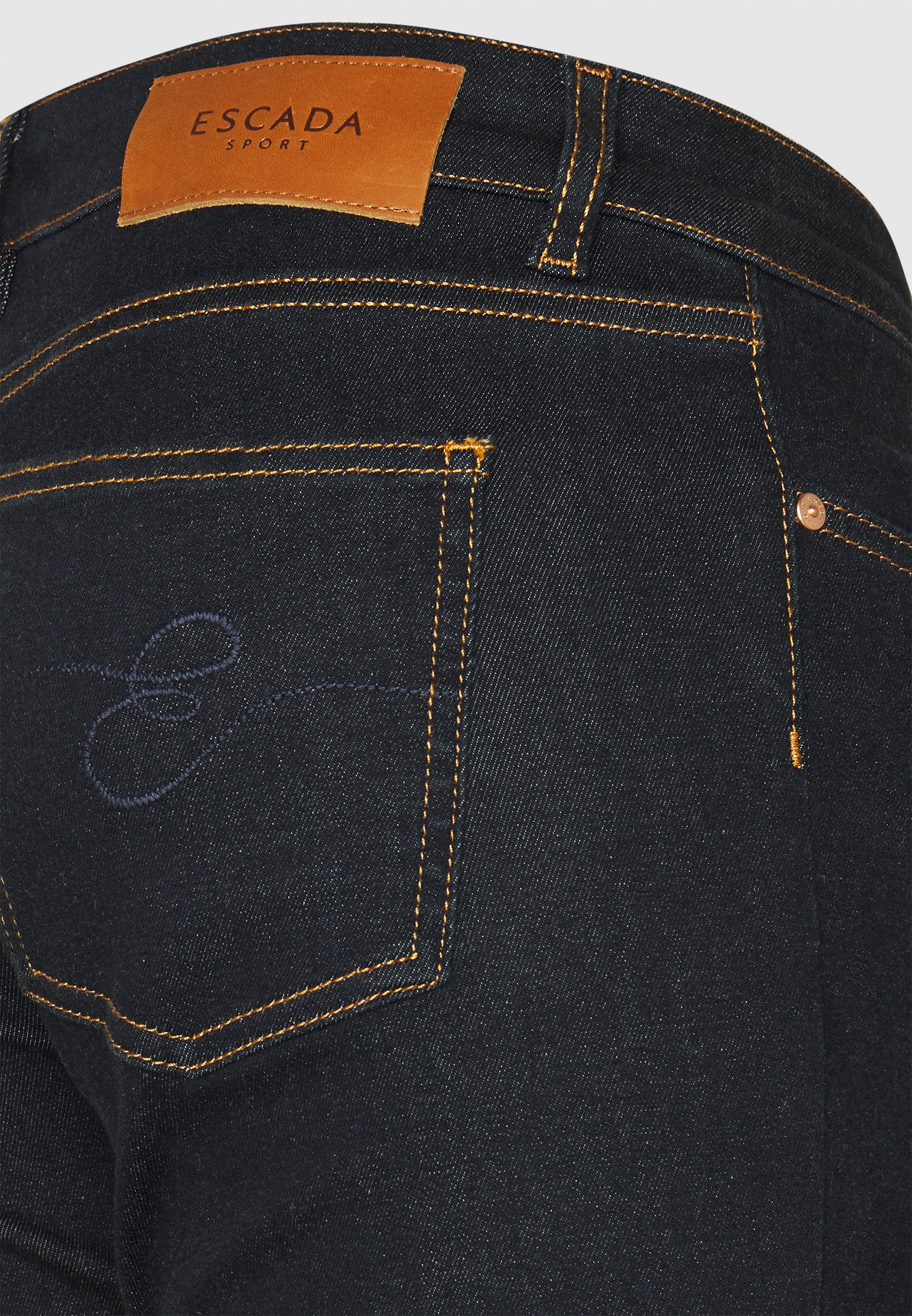 jeans escada sport