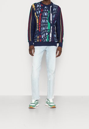 Carlo Colucci Sweter