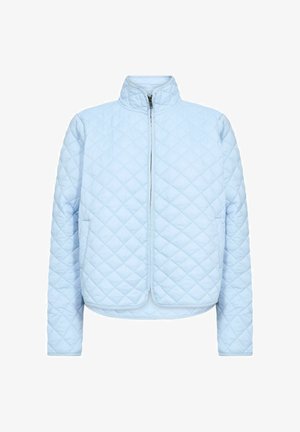 Svetlomodrá prešívaná bunda s vysokým golierom, zapínaním na zips a elastickými manžetami. Má diamantový vzor a skrátený spodný lem.