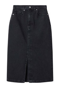 Černá džínová midi sukně s předním rozparkem, zapínáním na knoflíky a dvěma předními kapsami. Má rovný střih a hladkou texturu.