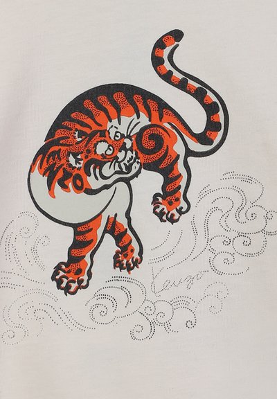 Conception d'un tigre orange et noir sur un fond blanc, présentant des motifs tourbillonnants et une signature. Couleurs vives avec un travail de ligne détaillé.