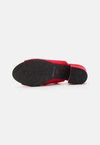 Bianco BIACATE MULE - Ciabattine con tacco - red