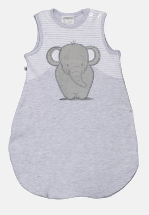 Siv sleeveless otrokova spalna vreča z obliko slona. Ima črtast zgornji del, mehak material in zapiranje na gumbih pri rami.