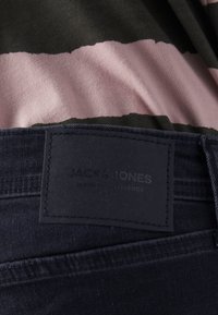 Jack & Jones JJIRICK JJORIGINAL - Shorts di jeans - black denim